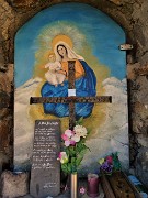 73 La bella Madonnina nella cappelletta al Lago Moro